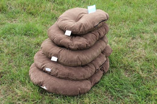 GorPets Oval Pet Cushion 53cm Brown