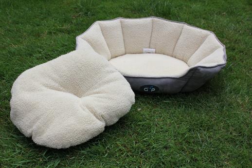 GorPets Venus Cat Bed – Grey